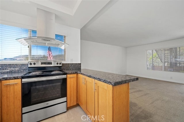 Building Photo - 585 Glenneyre St