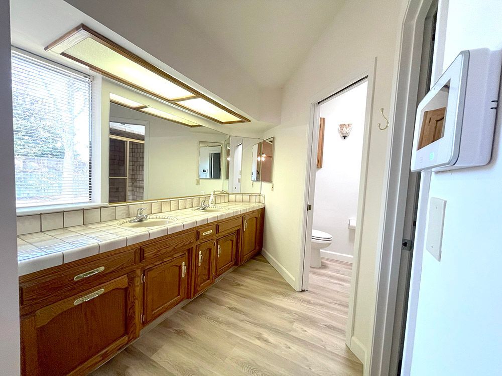 Building Photo - 5808 Dorset Dr