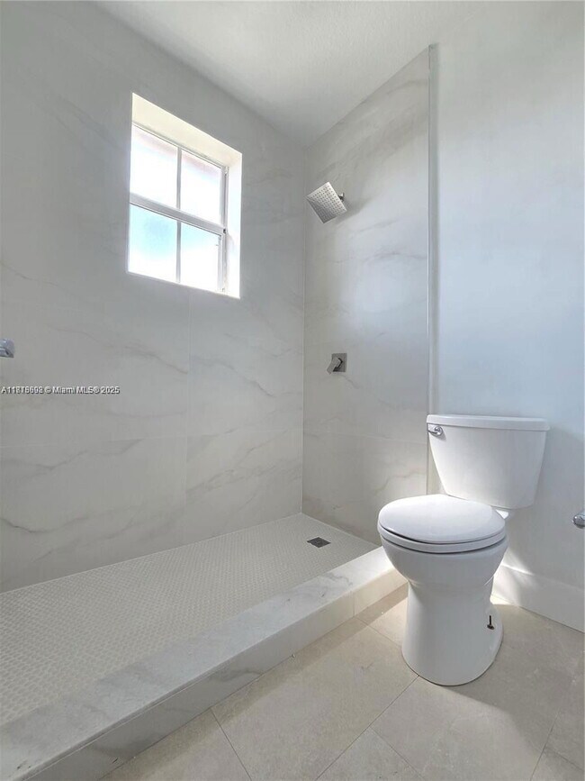 Building Photo - 129 Riverwalk Cir