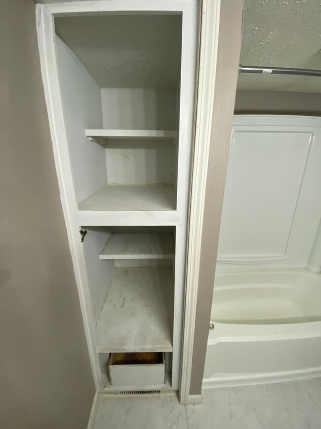 Building Photo - 2228 N Conrod