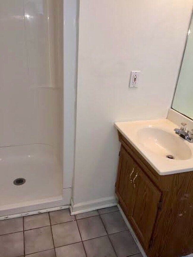 Building Photo - *** Southside Slopes Apartments * Pet Friendly * Walk to E. Carson St. * Available Now * Spacious...