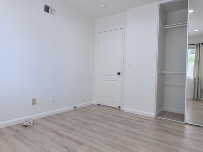 Building Photo - 18110 Flynn Dr