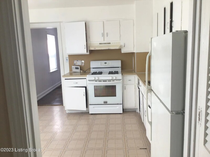 Building Photo - 323 N 38th St