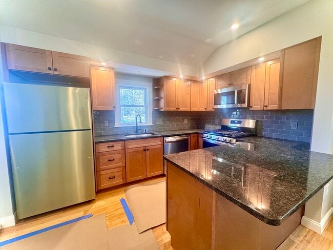 Building Photo - 12 Orange St