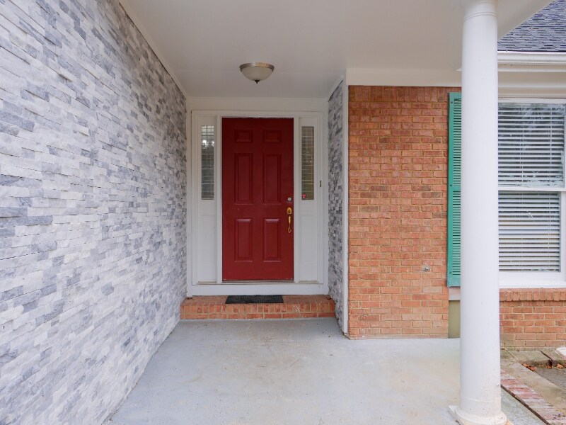 Building Photo - 2218 Willow Crest Cir