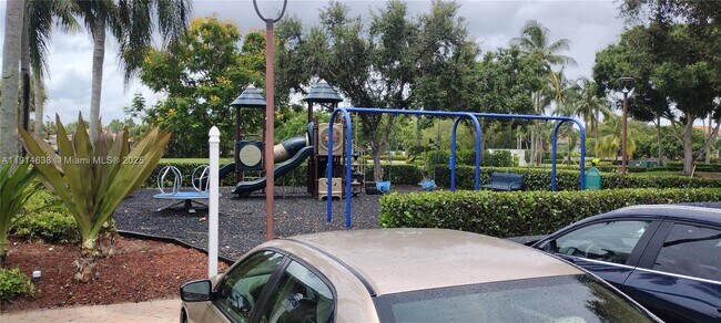 Building Photo - 8092 Driggs Hill