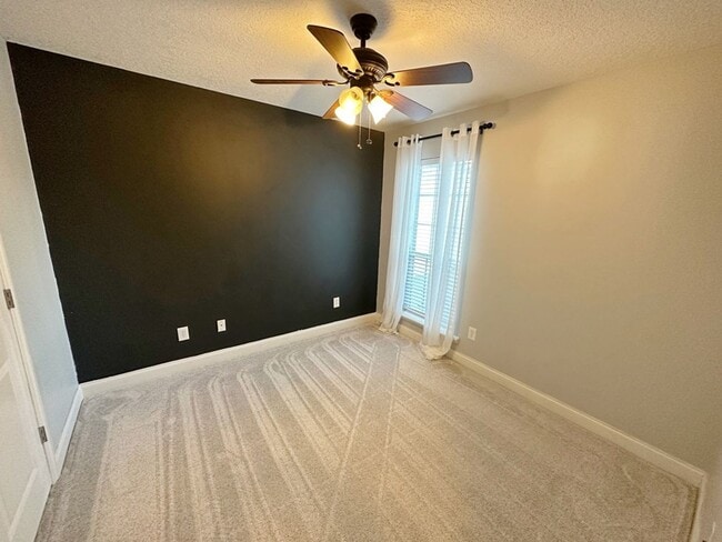 Building Photo - Your New Home Awaits: Stunning Rental Property in Branch Pt Subdivision, Valdosta, GA!
