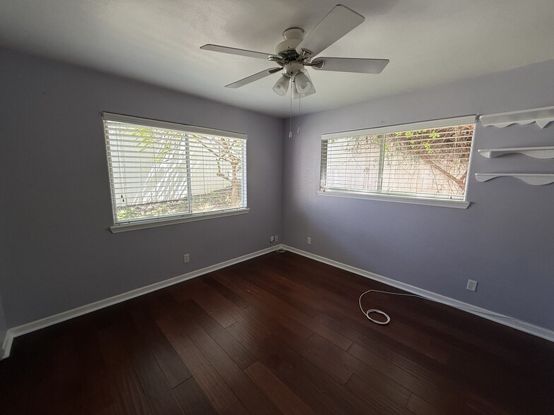 Building Photo - 2657 Moolio Pl