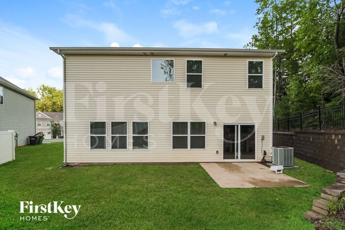 Building Photo - 9342 Sloan Forest Dr