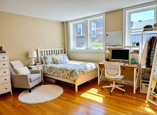 Building Photo - 76 Egmont St