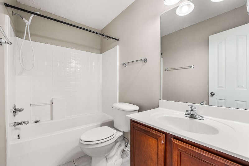 Building Photo - 423 Shoshone Pl