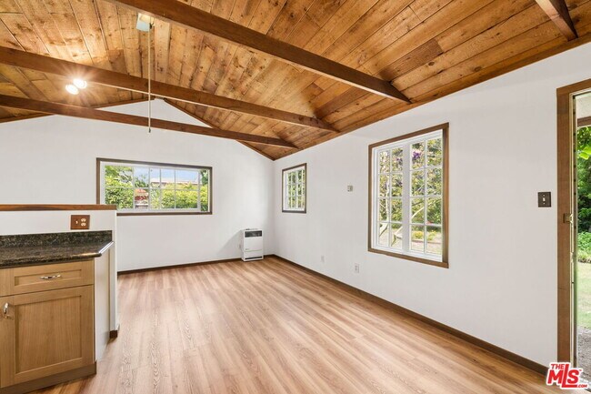 Building Photo - 1377 Appleton Way