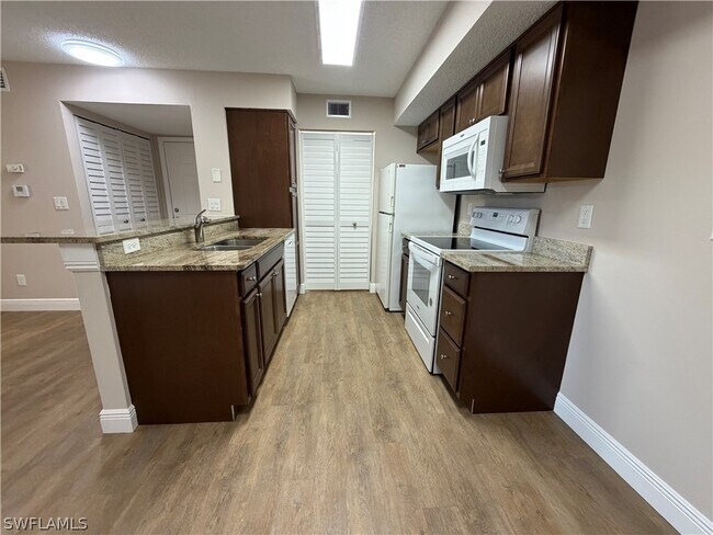 Building Photo - 2226 Arbour Walk Cir