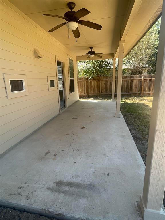 Building Photo - 2204 Voyageurs Ln