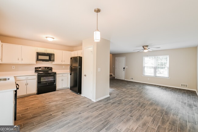 Building Photo - 5616 Hammond Dr NW