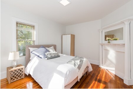 Building Photo - 12 Stone Ave