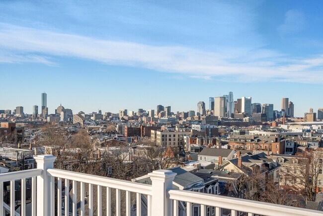 Building Photo - 7-9 Thomas Pk