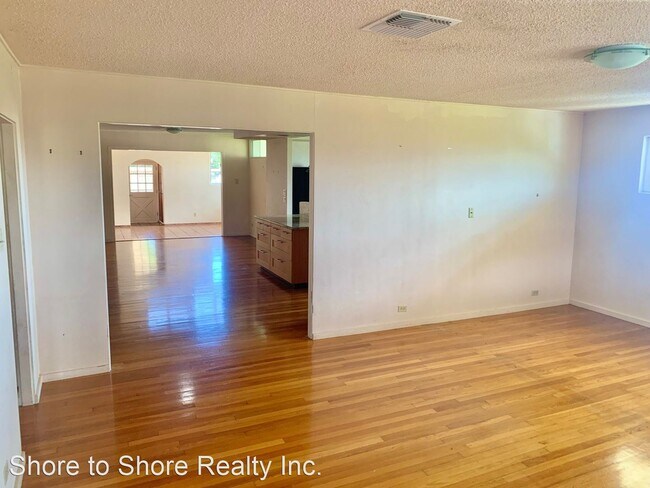 Building Photo - 3 br, 2.5 bath House - 2144 Kolo Place