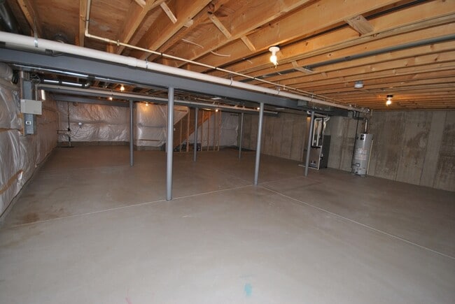 Building Photo - 4713 Mosey Ln