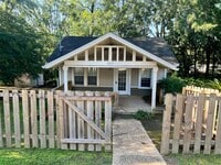 Building Photo - 223 W 5th Ave