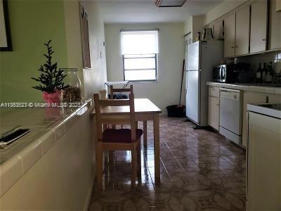 Building Photo - 9124 Collins Ave