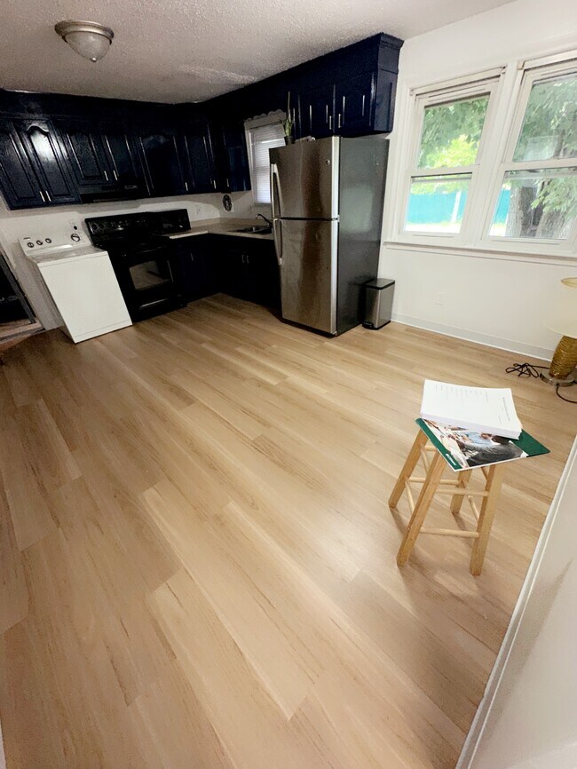 Building Photo - 150 Judd Ave