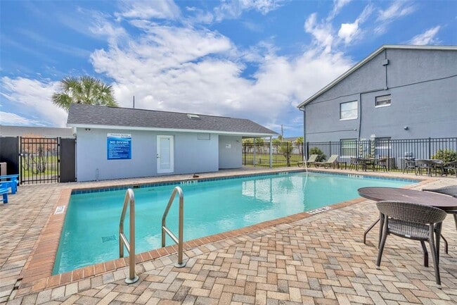 Building Photo - 4124 Pershing Pointe Pl