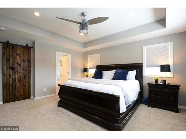 Building Photo - 3221 42nd Ave S