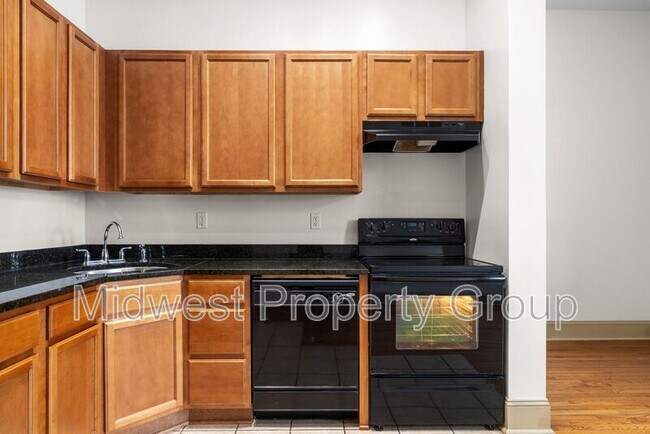 Building Photo - 4244 Chouteau Ave