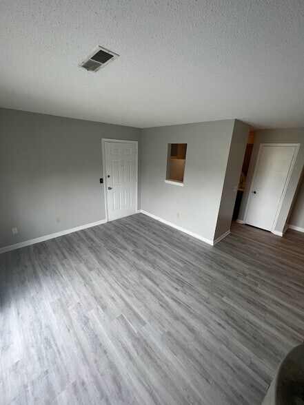 Building Photo - 509 Mystic Dr Unit H