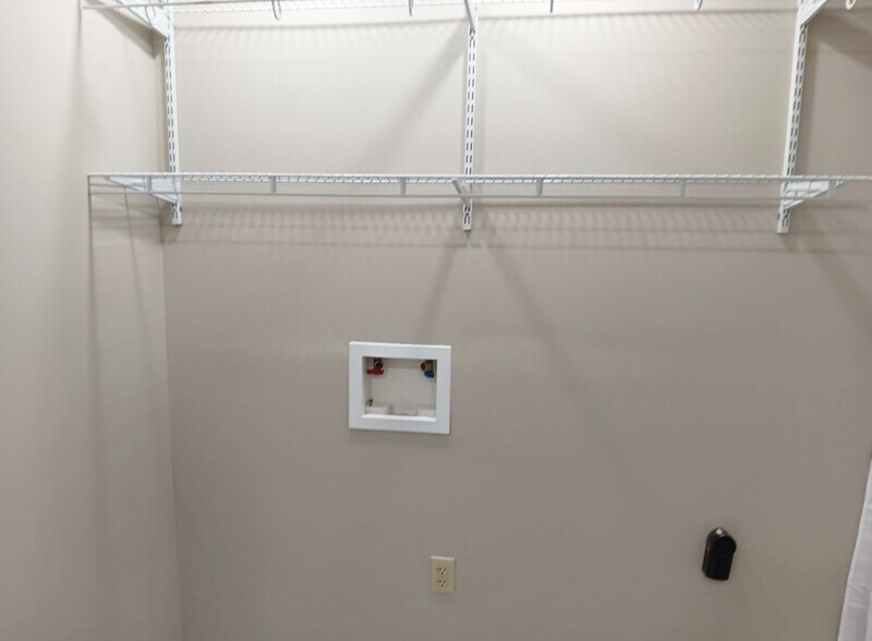 Bathroom / Laundry - 1628 S 6th St