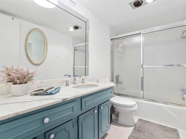 Building Photo - 5200 N Ocean Blvd