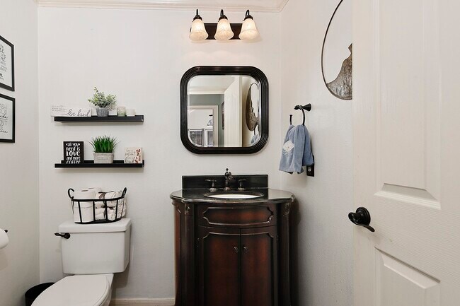 Building Photo - 31 Bluff Creek Pl