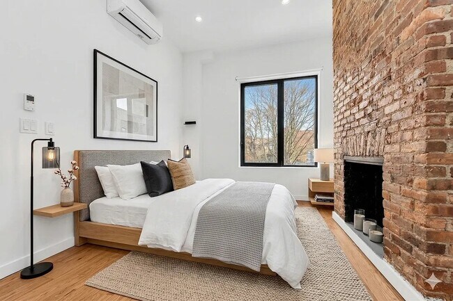 Building Photo - 283 Evergreen Ave