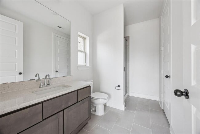 Building Photo - 119 Bottlebrush Cv