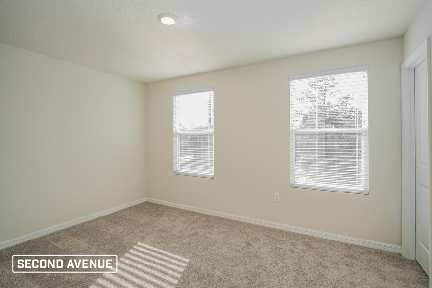 Building Photo - 6896 N Sandborn Loop