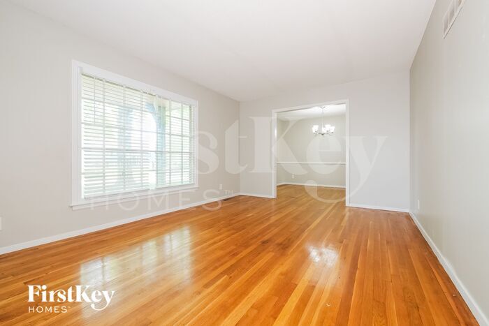 Building Photo - 3908 S Summit Ridge Dr