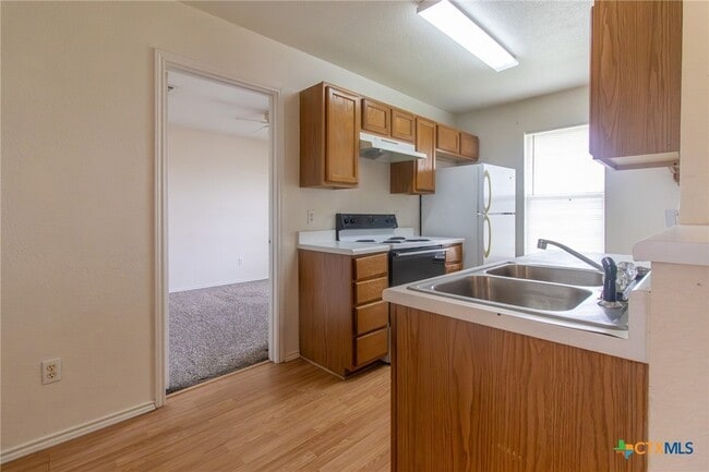 Building Photo - 5710 Greengate Dr