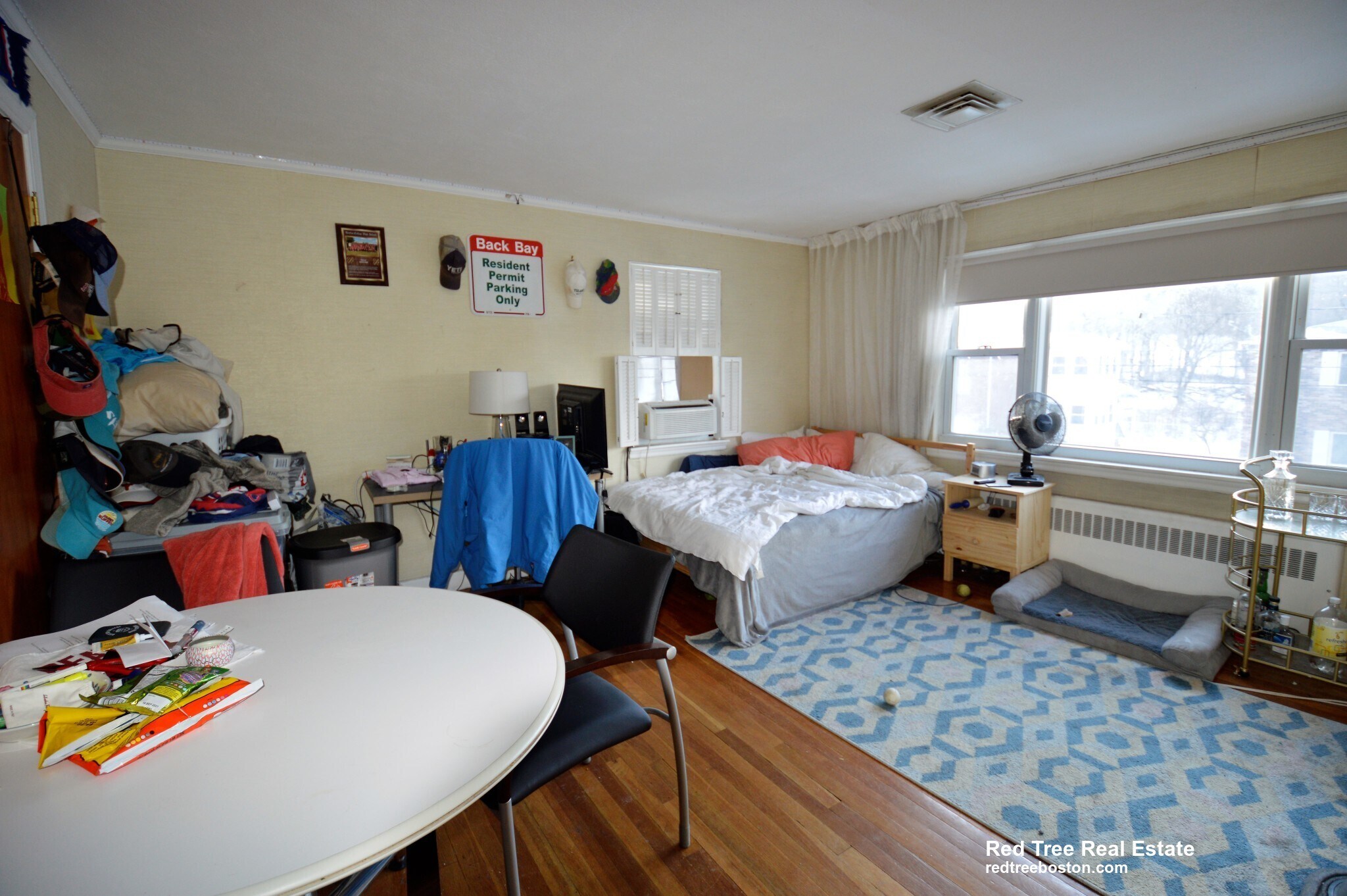 Building Photo - 16-18-18 Caltha Rd