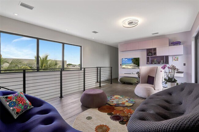 Building Photo - 16709 Botaniko Dr N