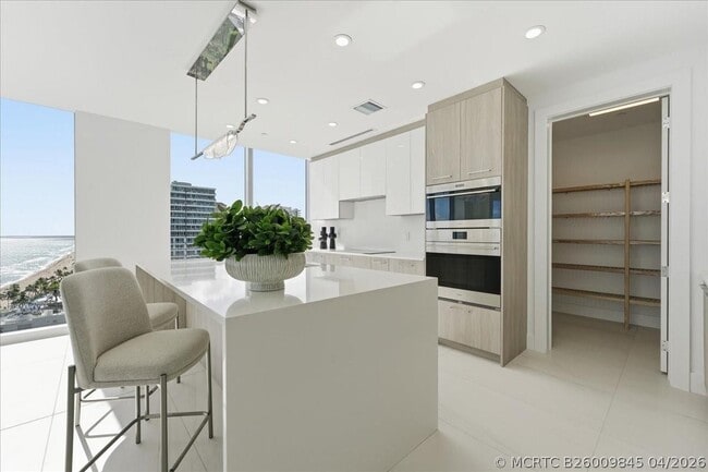 Building Photo - 151 N Seabreeze Blvd