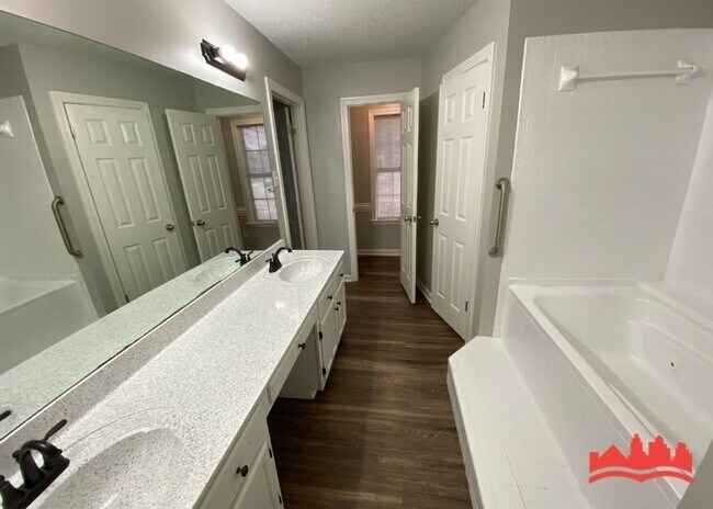 Building Photo - Welcome to 1259 Shady Grove Cove!