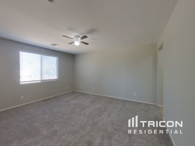 Building Photo - 12226 W Chase Ln