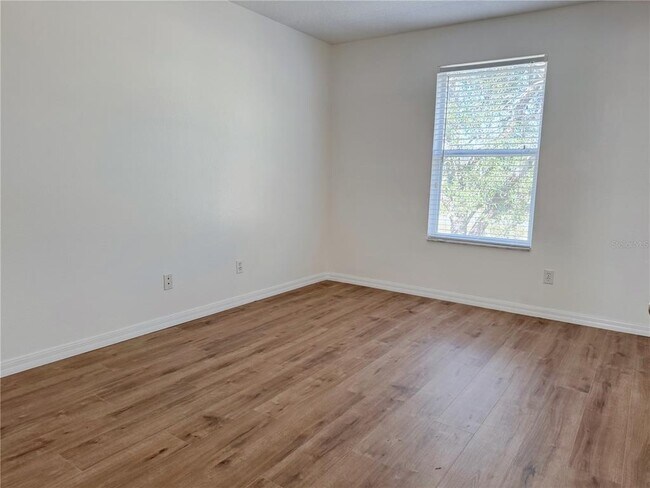 Building Photo - 760 Cresting Oak Cir