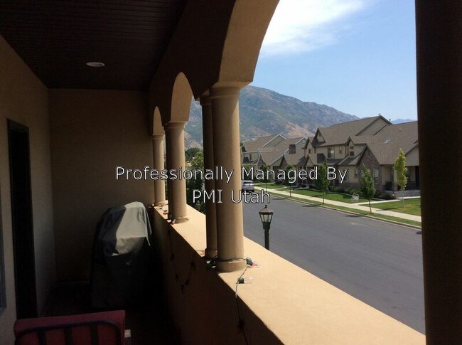 Building Photo - 5548 Pkwy W Dr