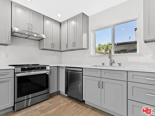 Building Photo - 1913 N Manning St