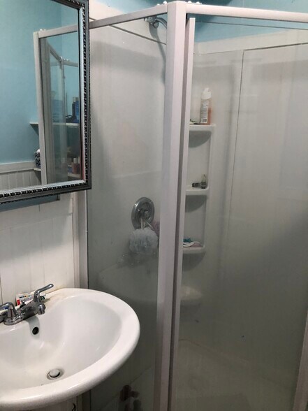 Building Photo - 83 Columbia St