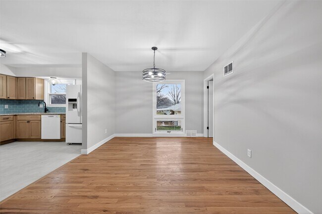 Building Photo - 67 Strecker Rd