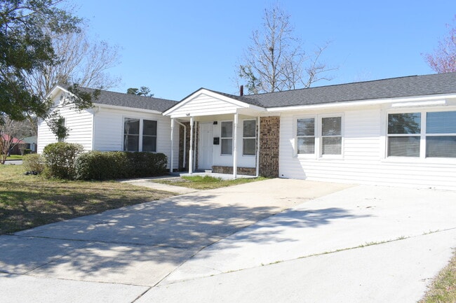 Primary Photo - 1301 Kornegay Ave
