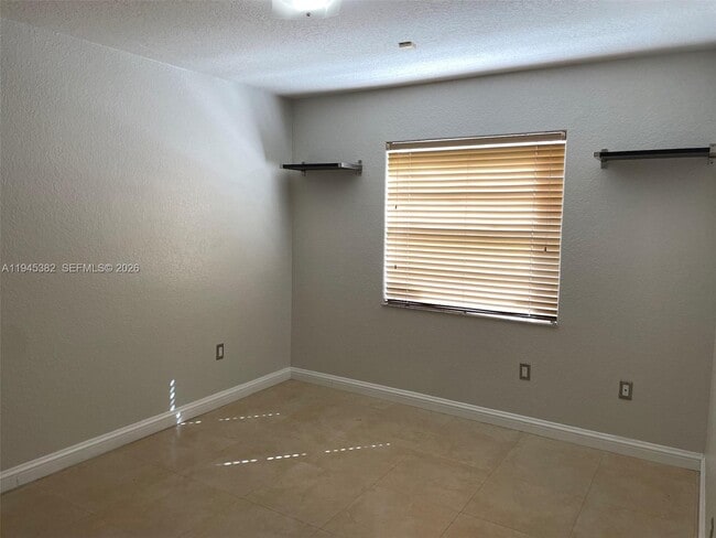 Building Photo - 3559 W 74th Pl